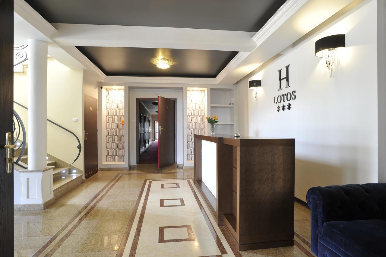 Hotel Lotos Woskrzenice Duze Buitenkant foto